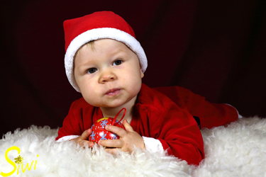 Ein kleiner Weihnachtsmann.